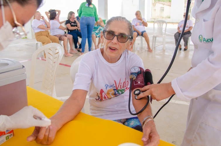 Ação intersetorial realiza mobilização pela saúde dos idosos no distrito de Santa Luzia