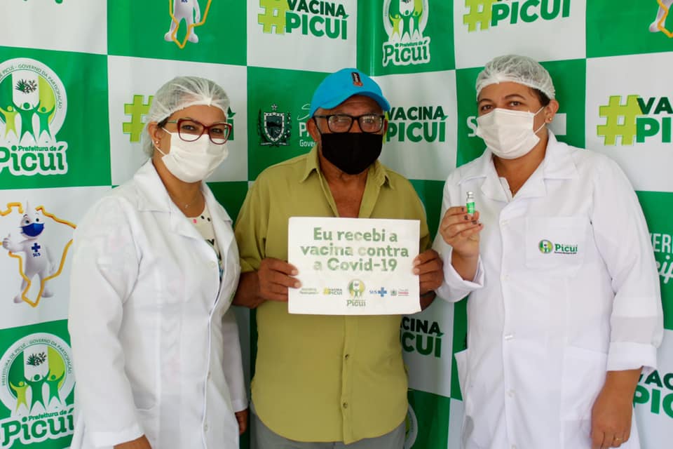 Saúde Picuiense realiza Dia D da Campanha de Vacinação contra a COVID-19 para Idosos Acima de 85 Anos