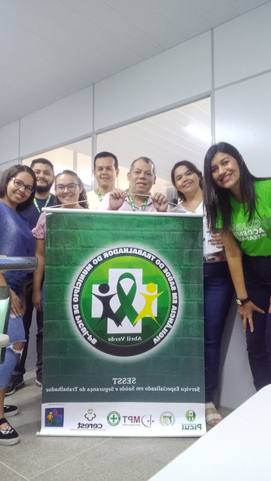 Campanha Abril Verde promove Momento de Ginástica Laboral com os Servidores que Atuam na Prefeitura de Picuí